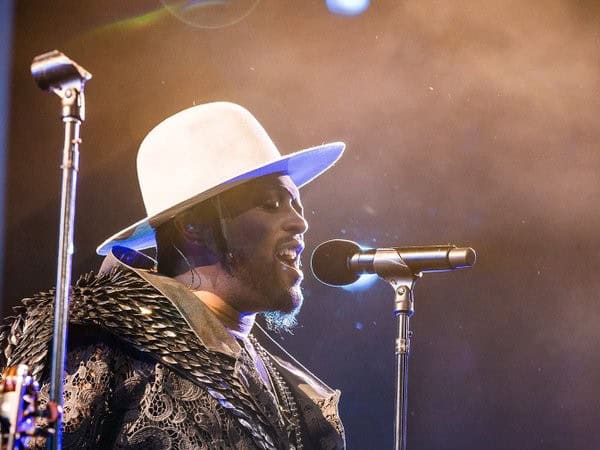 Rockstar Games rend hommage à la légende de Neo-Soul et au musicien de Red Dead Redemption 2, D'Angelo
